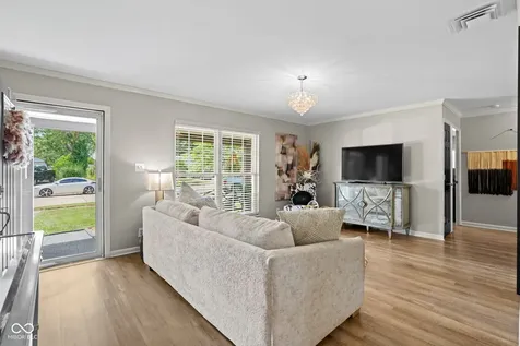 2309 Jolinda Court Columbus IN 47203