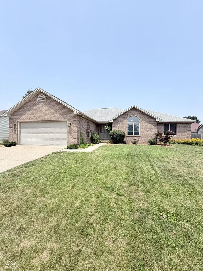 4694 29th Street Columbus IN 47203