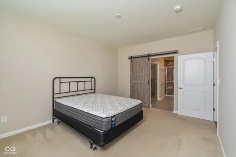 8804 Twain Lane Indianapolis IN 46239