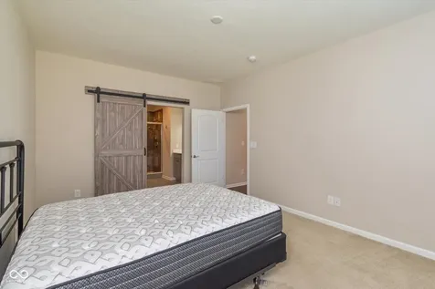 8804 Twain Lane Indianapolis IN 46239