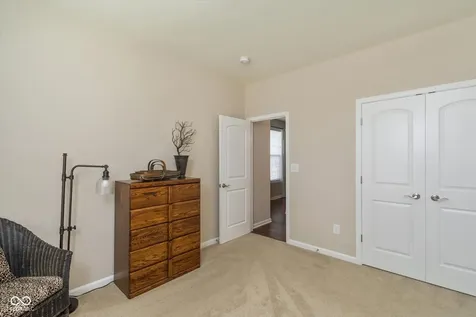 8804 Twain Lane Indianapolis IN 46239