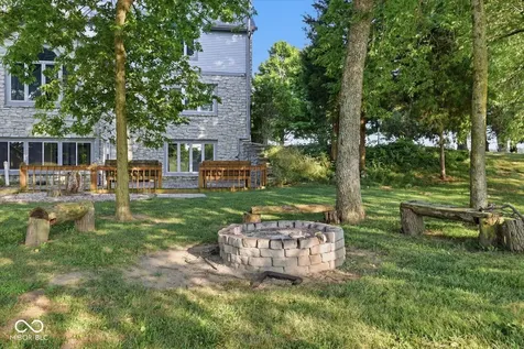 3878 E State Road 44 Shelbyville IN 46176