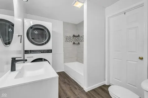 310 N Hendricks Street Greenfield IN 46140