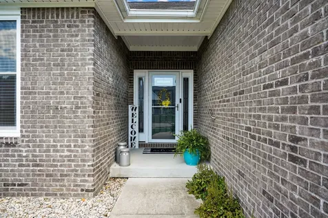 1989 Sophia Lane Seymour IN 47274