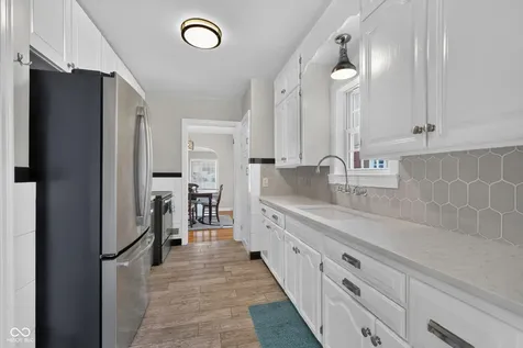 5428 E 10th Street Indianapolis IN 46219