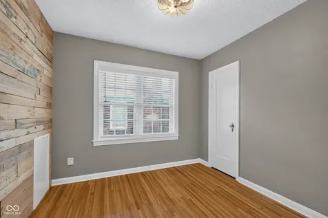 5428 E 10th Street Indianapolis IN 46219