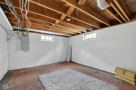 5428 E 10th Street Indianapolis IN 46219