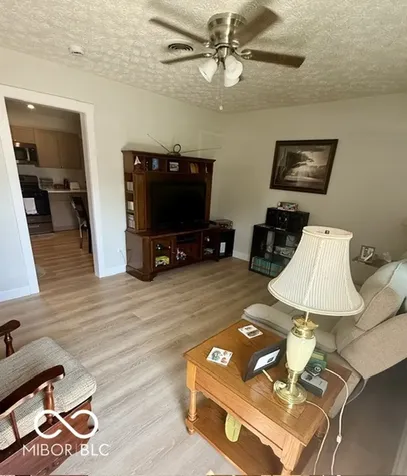 407 Eberhart Drive Shelbyville IN 46176