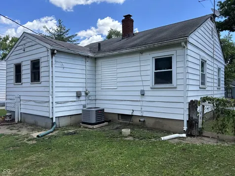 3352 Wallace Avenue Indianapolis IN 46218