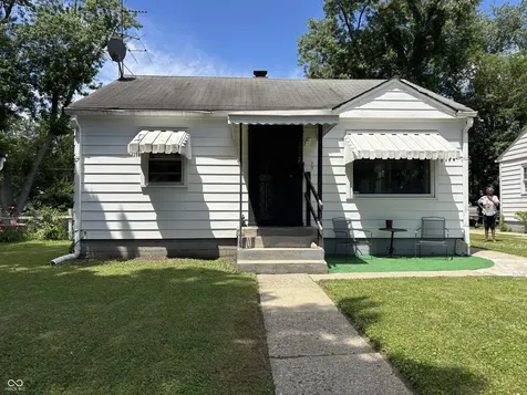 3352 Wallace Avenue Indianapolis IN 46218