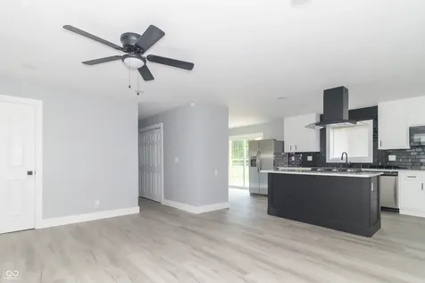 1083 E South Street Greenfield IN 46140