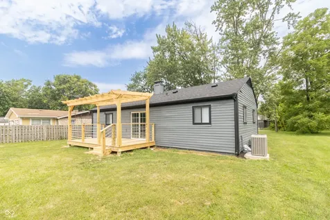 1083 E South Street Greenfield IN 46140