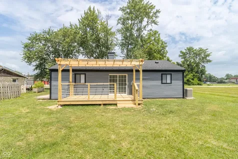 1083 E South Street Greenfield IN 46140
