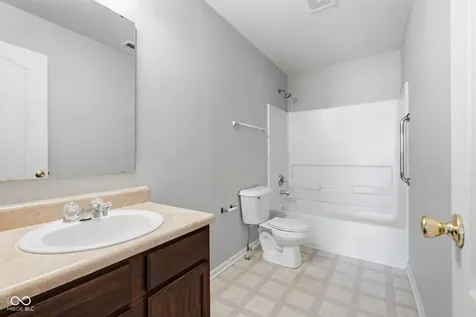 1655 Carriage Circle Shelbyville IN 46176