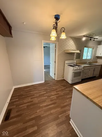 2173 Newcomer Lane Beech Grove IN 46107