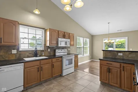 1951 Abbey Lane Danville IN 46122