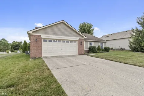 1951 Abbey Lane Danville IN 46122