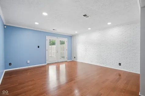 7447 Country Brook Drive Indianapolis IN 46260