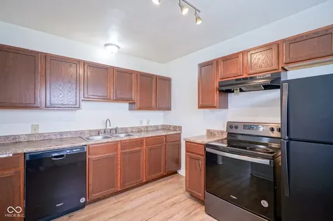 5159 E 16th Street Indianapolis IN 46218