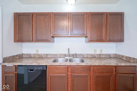 5159 E 16th Street Indianapolis IN 46218