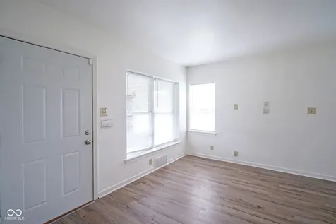 5159 E 16th Street Indianapolis IN 46218