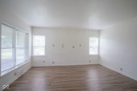 5159 E 16th Street Indianapolis IN 46218