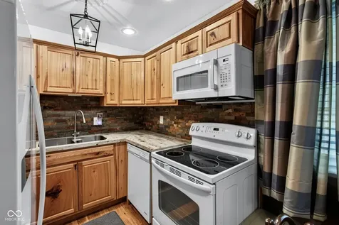 410 S Post Road Indianapolis IN 46219