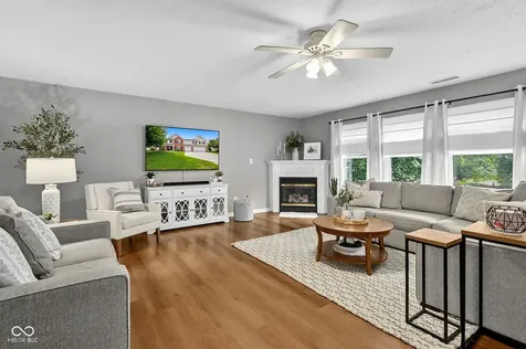 10851 Dillon Place Fishers IN 46038