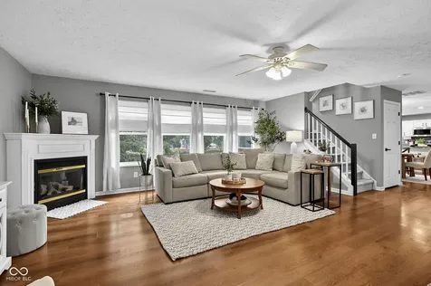 10851 Dillon Place Fishers IN 46038
