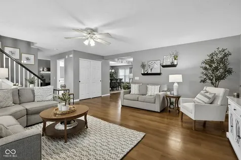10851 Dillon Place Fishers IN 46038