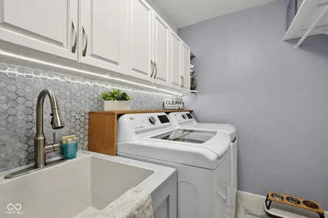 10851 Dillon Place Fishers IN 46038