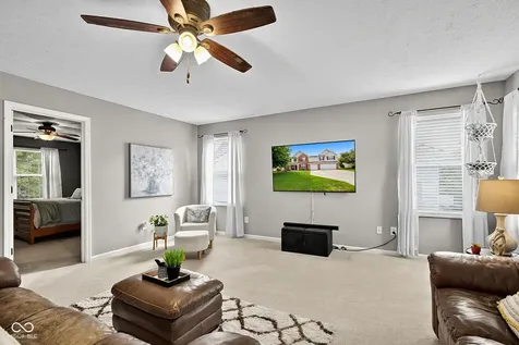 10851 Dillon Place Fishers IN 46038