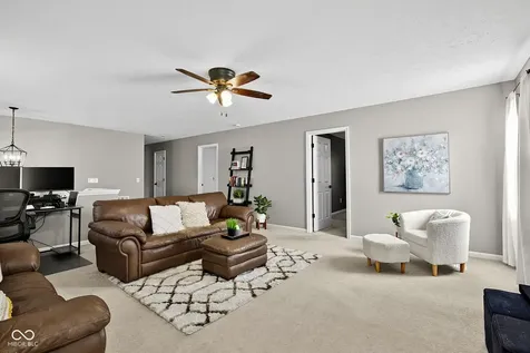 10851 Dillon Place Fishers IN 46038