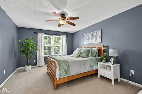 10851 Dillon Place Fishers IN 46038