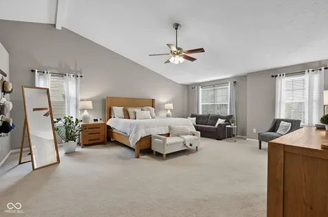 10851 Dillon Place Fishers IN 46038