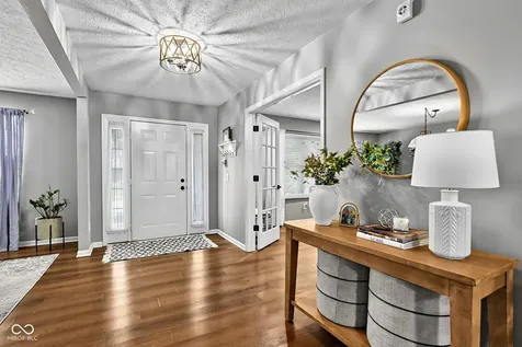 10851 Dillon Place Fishers IN 46038