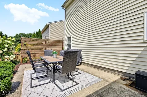 10851 Dillon Place Fishers IN 46038