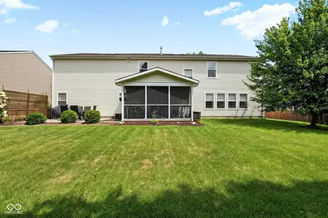10851 Dillon Place Fishers IN 46038