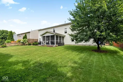 10851 Dillon Place Fishers IN 46038