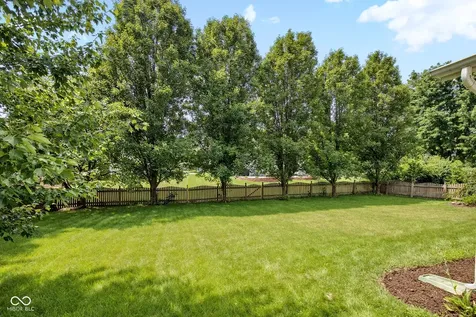 10851 Dillon Place Fishers IN 46038