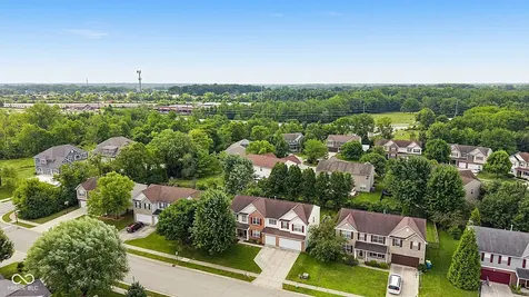 10851 Dillon Place Fishers IN 46038