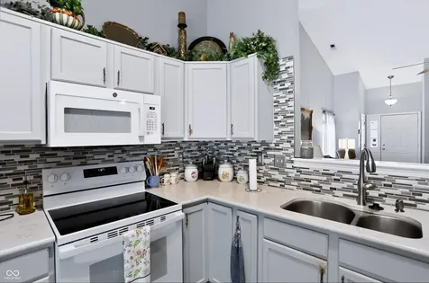 8558 Gainesville Drive Indianapolis IN 46227