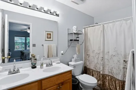 8558 Gainesville Drive Indianapolis IN 46227