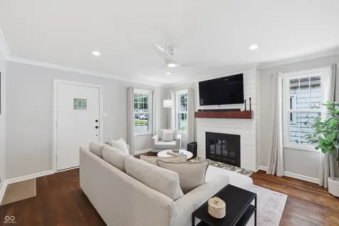 6108 Indianola Avenue Indianapolis IN 46220