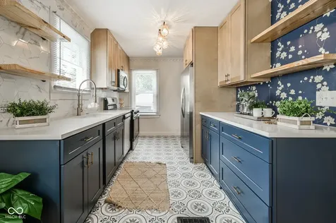 6073 Dewey Avenue Indianapolis IN 46219