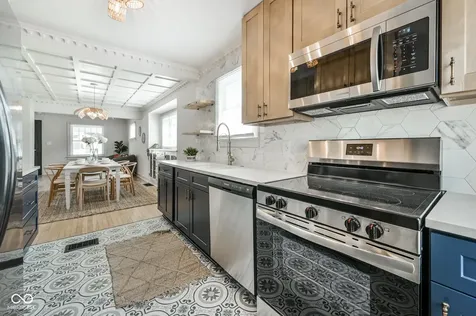 6073 Dewey Avenue Indianapolis IN 46219