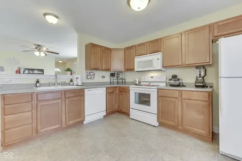 1670 Roundhouse Circle Greenwood IN 46143
