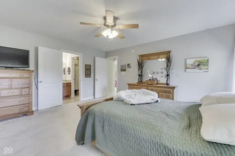 1670 Roundhouse Circle Greenwood IN 46143