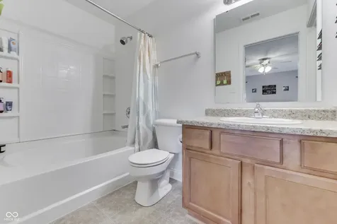 1670 Roundhouse Circle Greenwood IN 46143
