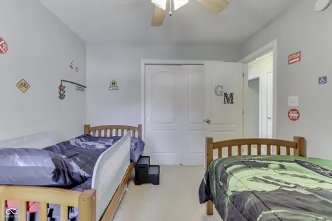 1670 Roundhouse Circle Greenwood IN 46143